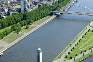 Mémorial Albert Ier (Joseph Moutschen), à l'entrée du Canal Albert