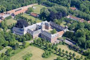 Abbaye de Postel