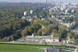 Droh!me Melting Park,Tribunes de l'Hippodrome de Boitsfort - Chantier en Oct. 2014 (Origin, Architectes)