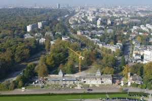 Droh!me Melting Park,Tribunes de l'Hippodrome de Boitsfort - Chantier en Oct. 2014 (Origin, Architectes)