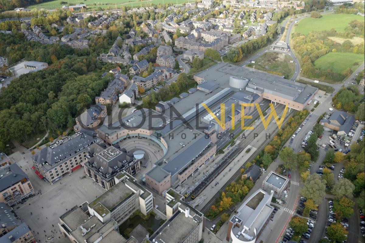 Centre Commercial et Gare de Louvain-La-Neuve