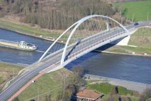 Pont sur le Canal Albert à Oelegem (Réalisation ARTES)