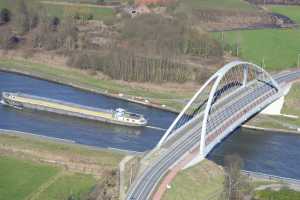 Pont sur le Canal Albert à Oelegem (Réalisation ARTES)