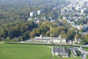 Droh!me Melting Park,Tribunes de l'Hippodrome de Boitsfort - Chantier en Oct. 2014 (Origin, Architectes)