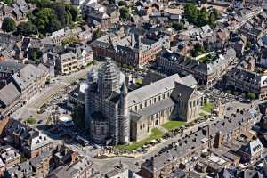 Grand'Place, Collégiale Sainte-Gertrude de Nivelles