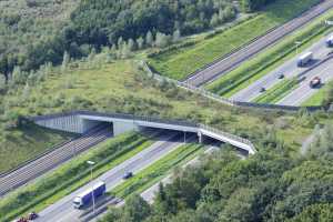 Pont à gibier sur l'E40