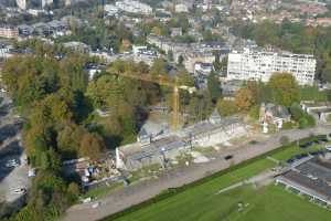 Droh!me Melting Park,Tribunes de l'Hippodrome de Boitsfort - Chantier en Oct. 2014 (Origin, Architectes)